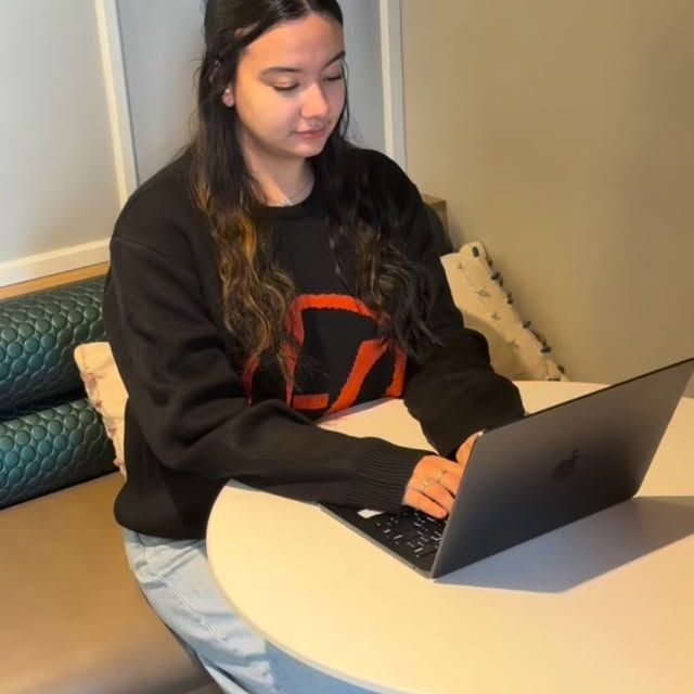 Deadline: Dec 13. 🗓️ Renewal: Signed. ✍🏻 Residents: Happy for another year 😏 💻
.
.
#osu #ohiostate #renewal #deadline