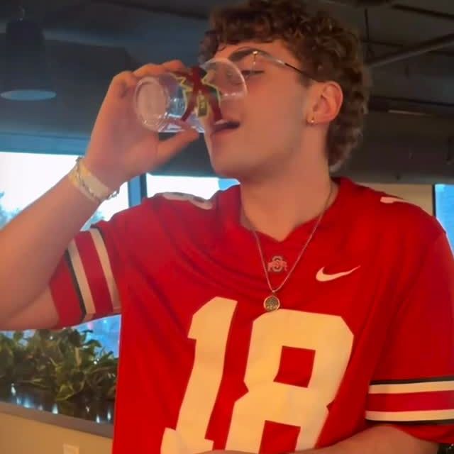 The only color we acknowledge is SCARLET! Two weeks until the ONLY weekend that matters 😏🏈

#gobucks #osufootball #ohiostate