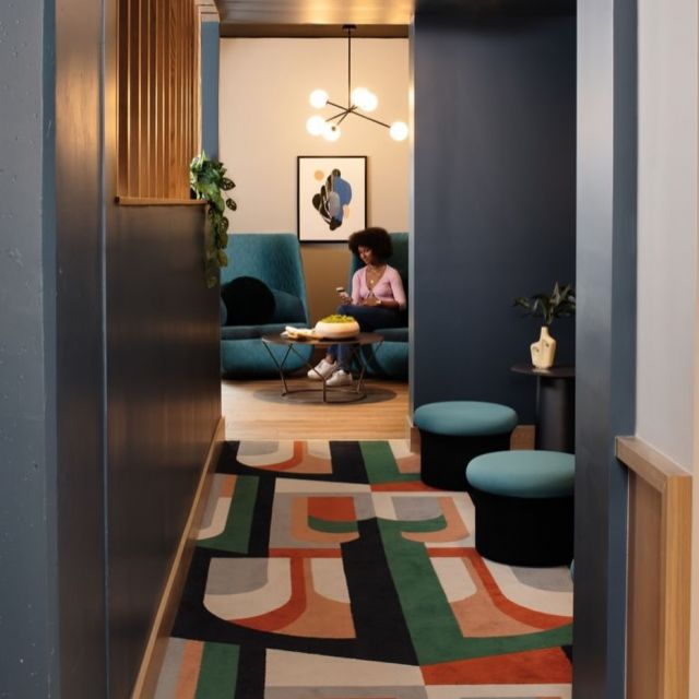 Third floor, main character energy ✨
Study. Sip. Socialize.
Our 3rd floor lounge + coffee bar is that spot at VERVE Columbus ☕️🤍

#college #studentliving #verve